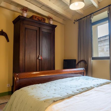 Encantadora Casa De Pueblo Con 5 Hab. En Burgos سانتو دومينغو دي سيلوس المظهر الخارجي الصورة