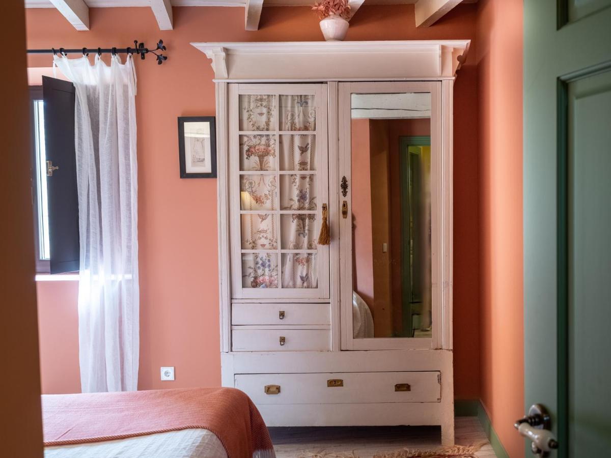 Encantadora Casa De Pueblo Con 5 Hab. En Burgos سانتو دومينغو دي سيلوس المظهر الخارجي الصورة